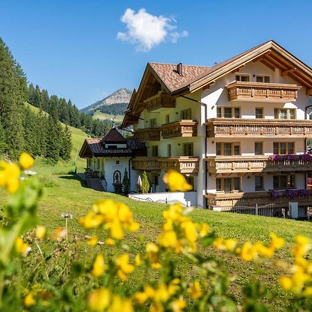 Hotel Somont Selva di Val Gardena Luaran gambar
