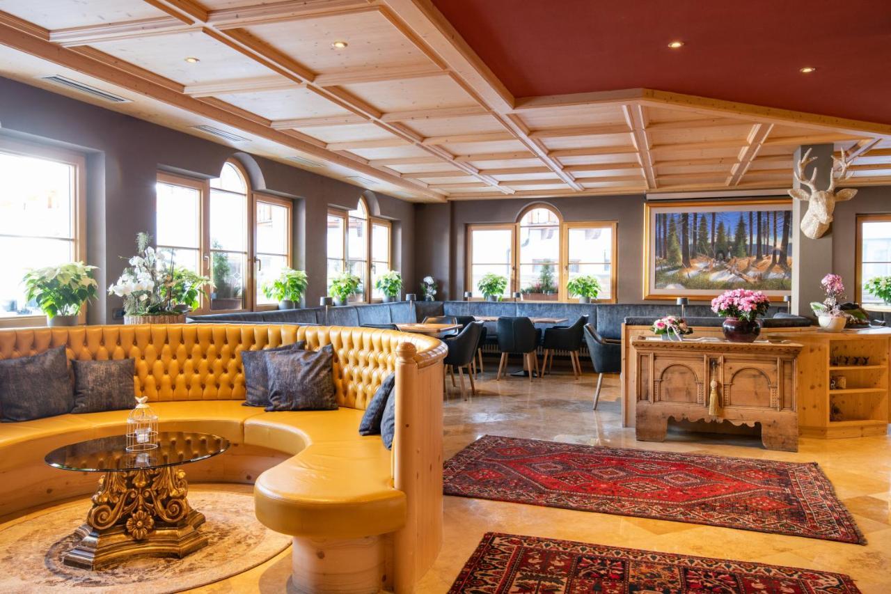 Hotel Somont Selva di Val Gardena Luaran gambar