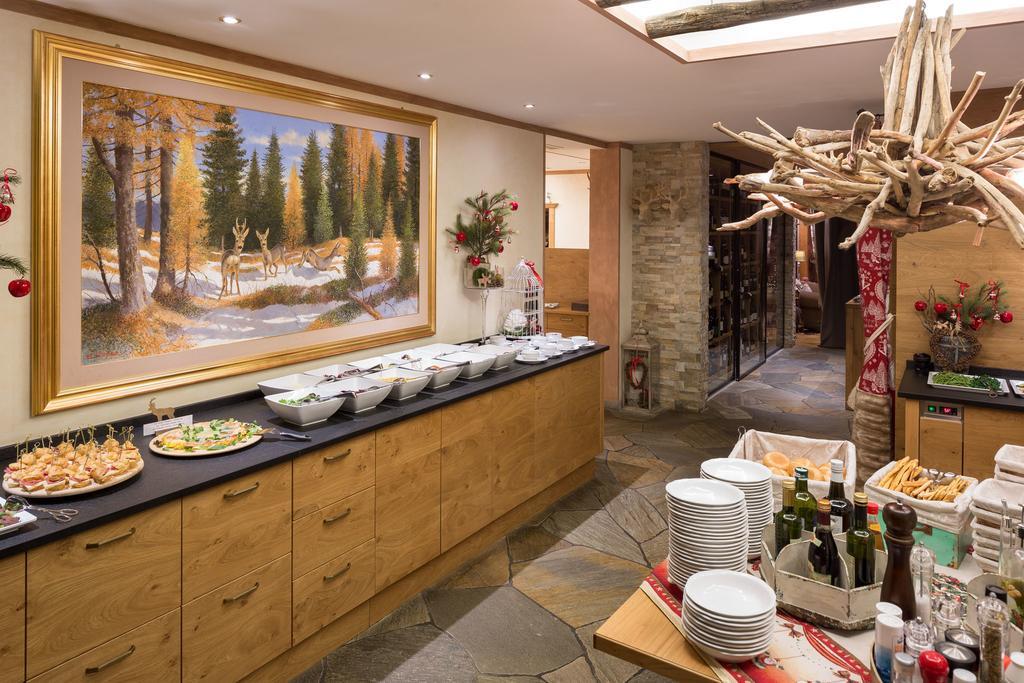 Hotel Somont Selva di Val Gardena Luaran gambar