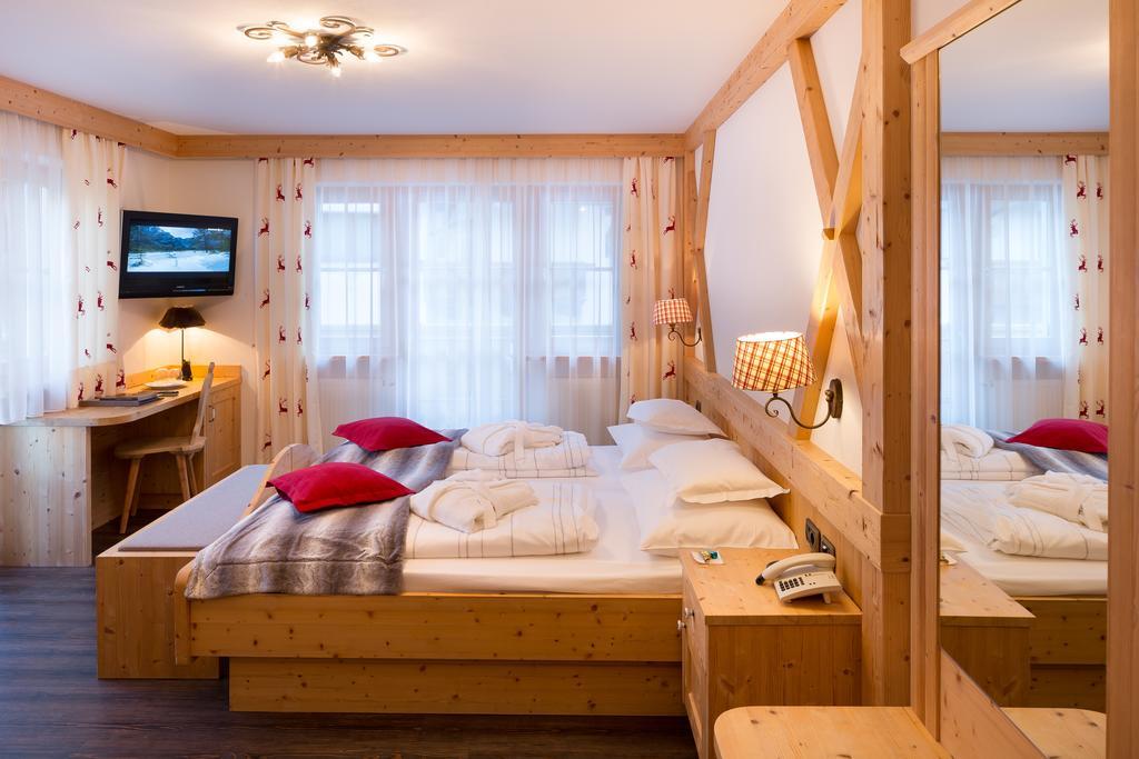 Hotel Somont Selva di Val Gardena Luaran gambar
