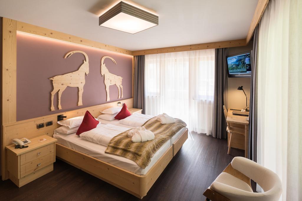 Hotel Somont Selva di Val Gardena Luaran gambar