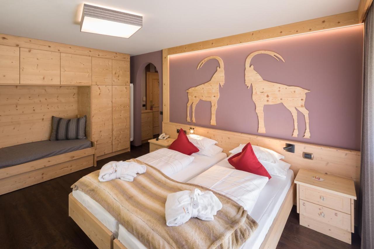 Hotel Somont Selva di Val Gardena Luaran gambar
