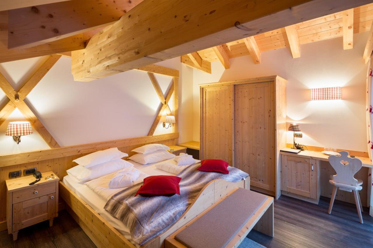 Hotel Somont Selva di Val Gardena Luaran gambar